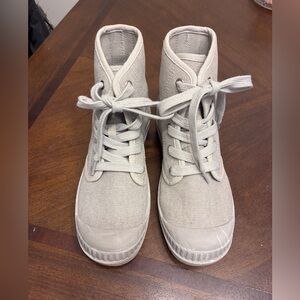 So-cavas grey booties 8.5